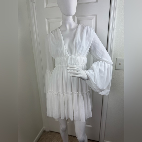 Miss ORD White V-neck Ruffle Hem Vacation Dress Size Small. A37 - Picture 3 of 13